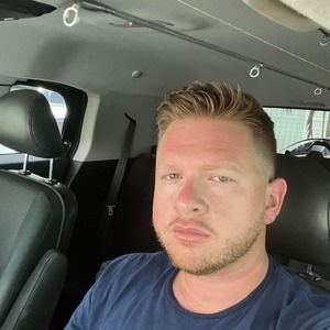 Meet your Posher, Jonathan